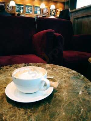 The Coffee Bean & Tea Leaf