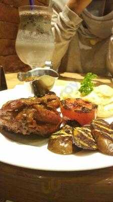 The Coffee Bean & Tea Leaf