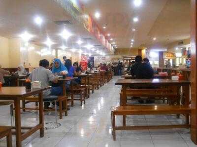 Soto Ayam Cak Sam Suroboyo