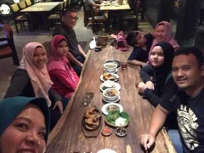 Sedep Malem Restoran Sunda