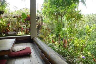 Kampung Cafe & Cottages Ceking