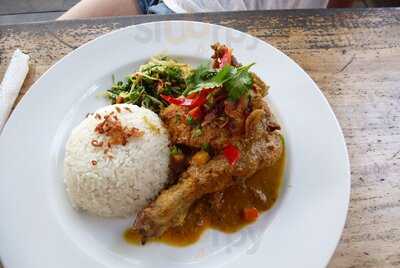 Kampung Cafe & Cottages Ceking