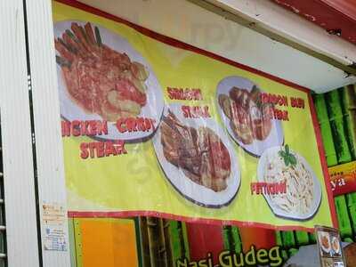 Mie Ayam & Gudeg Sanjaya