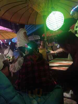 The Sand Beach Bar & Grill