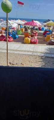 The Sand Beach Bar & Grill