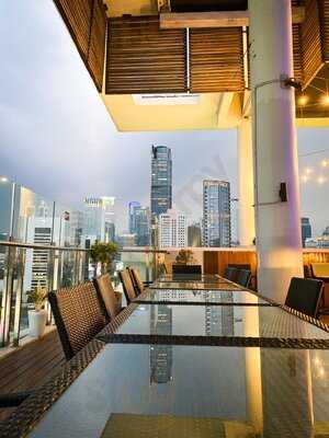 Skyloft Restaurant & Lounge