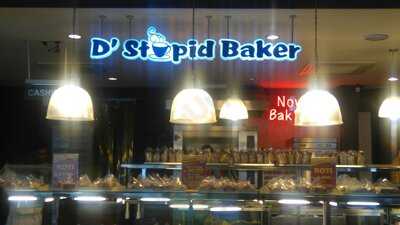 D'stupid Baker