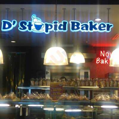 D'stupid Baker