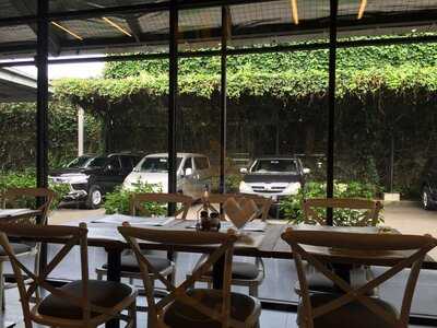 Mp's Freshmart And Resto