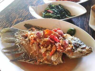 Gubug Makan Mang Engking