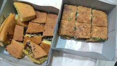 Martabak Burger Kalkun Niki
