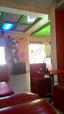 Roemi Xtraordinary Ice Cream