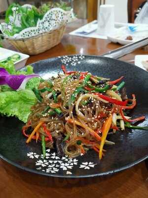 Restaurant Bumbu Satu (seorak Chueotang)