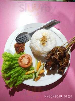 Sate Maranggi & Sop Iga Bakar Hj. Tati Sumiati