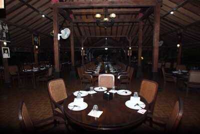 Mbok Berek Garden Resto