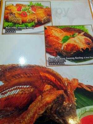 Kapal Laut Seafood Restaurant