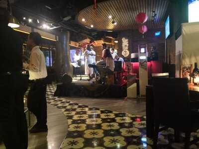 Portable Kitchen & Lounge