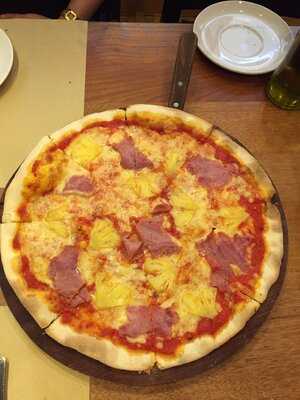 Trattoria St. Moritz