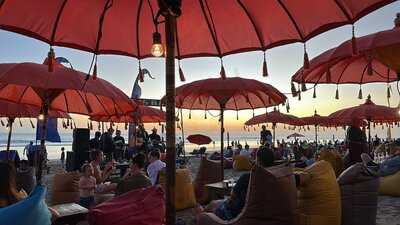 Taris Bali Bar And Restaurant