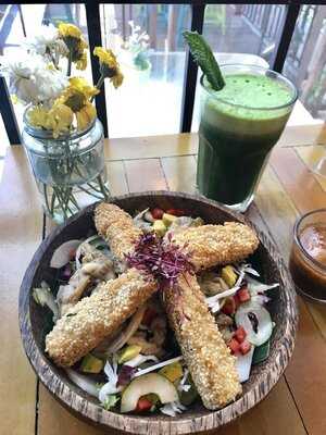 Burgreens Eat & Go At Organik Klub