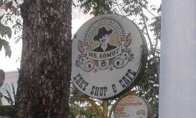 Mr. Komot