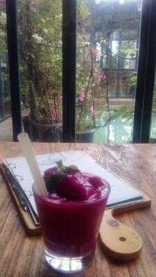 Casadina Eatery & Bistro