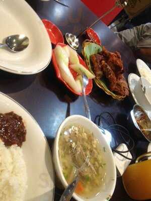 Ayam Goreng Sulawesi Ibu Tini