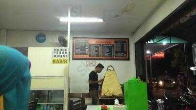 Soto Kudus Gajah Mada