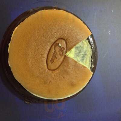 Eaton Bakery & Restaurant