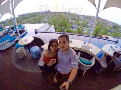 Blu Sky Restaurant-bar-lounge