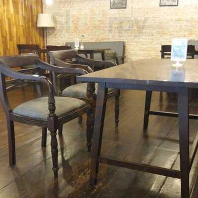 Ajag Ijig Restaurant