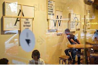 Awor Gallery & Coffee