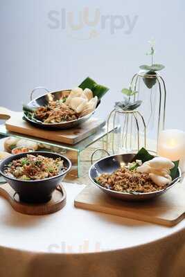 Medina Cafe & Lounge, Menara 165