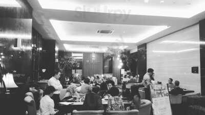 Medina Cafe & Lounge, Menara 165