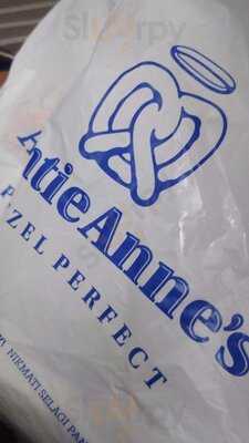 Auntie Anne's Pretzel