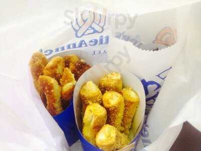 Auntie Anne's Pretzel