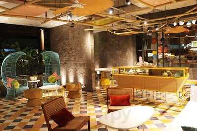 Kakatua Tropic Lounge