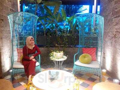 Kakatua Tropic Lounge