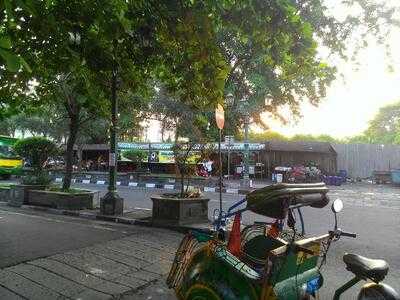 Soto Ayam Pak Gareng