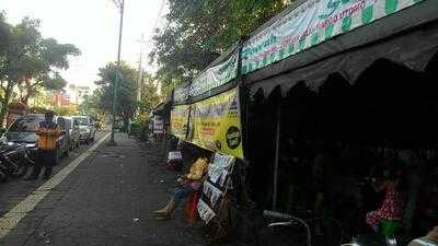 Soto Ayam Pak Gareng