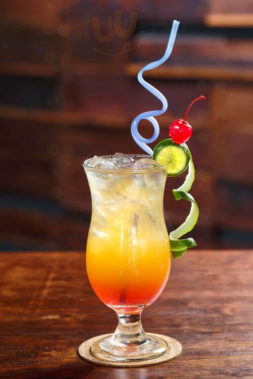 Garamerica Restaurant & Lounge