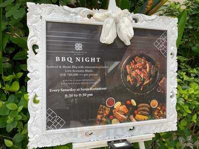 Sanje Restaurant & Lounge