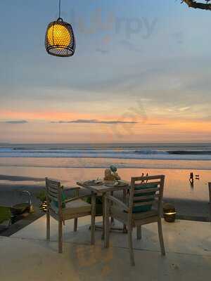 Sanje Restaurant & Lounge