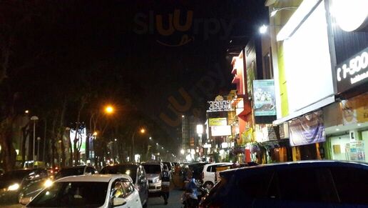 Hakata Ikkousha Kelapa Gading