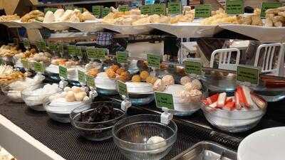 Yong Tau Fu Lotte Shopping Avenue