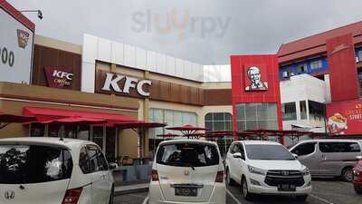 Pizza Hut Sam Ratulangi