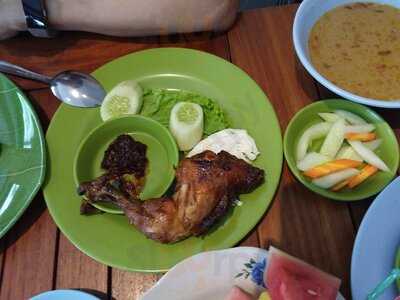 Sate Ayam Dan Kambing Megaria