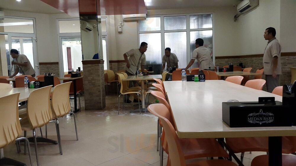 Rumah Makan Padang Medan Baru