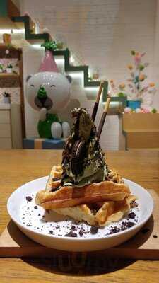 Shirokuma Kota Kasablanka