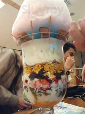 Shirokuma Kota Kasablanka